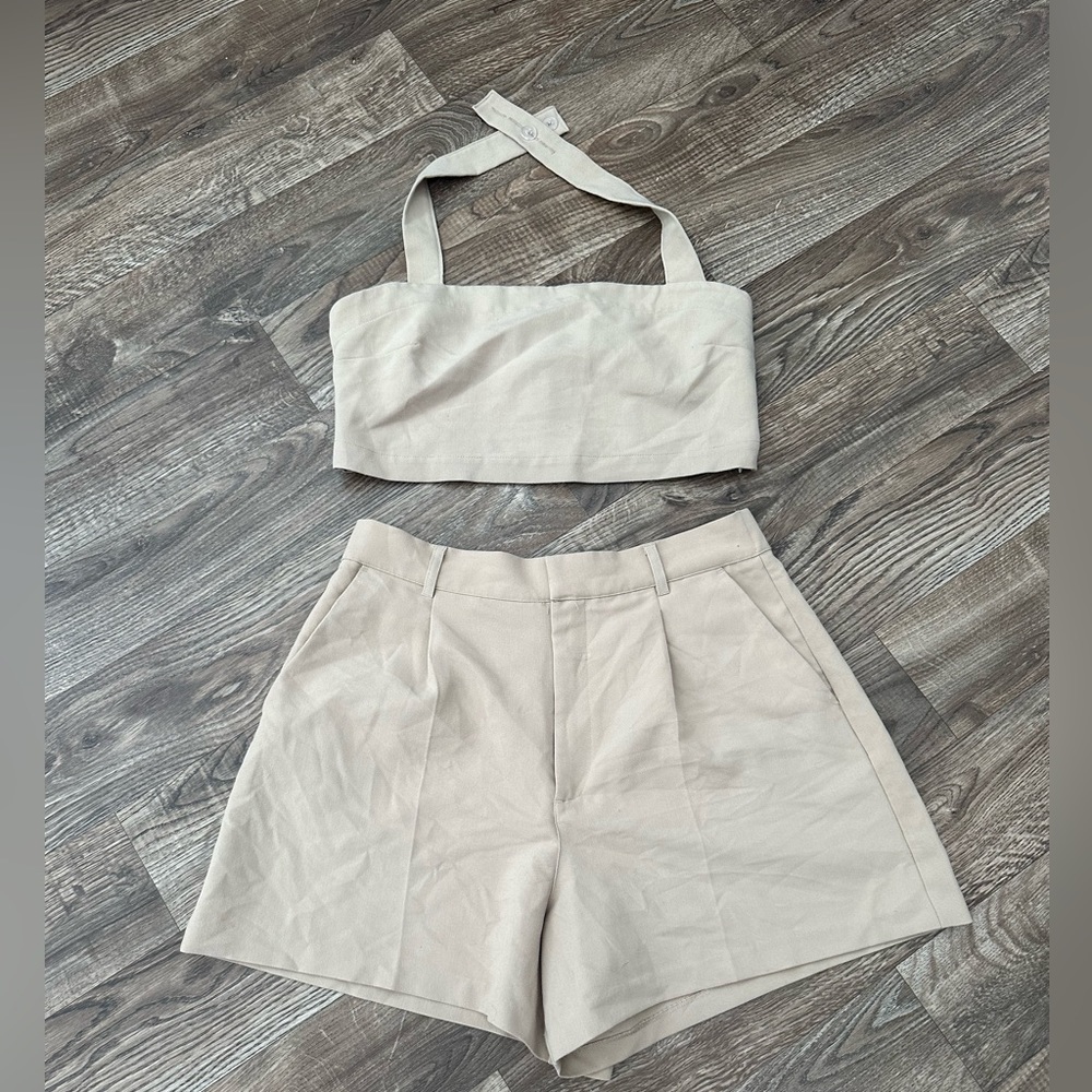A&F Khaki Set!